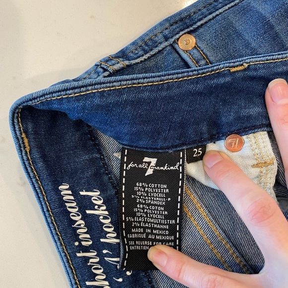 7 For All Mankind flare leg jeans size 25 short inseam - Picture 4 of 4